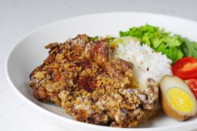 でかい唐揚げ（大雞排）ご飯セット