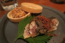 旬の魚介で構成された、おまかせ前菜盛合わせ