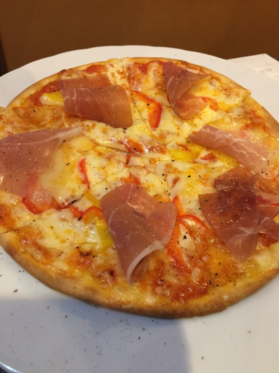 ピザ各種（¥780）