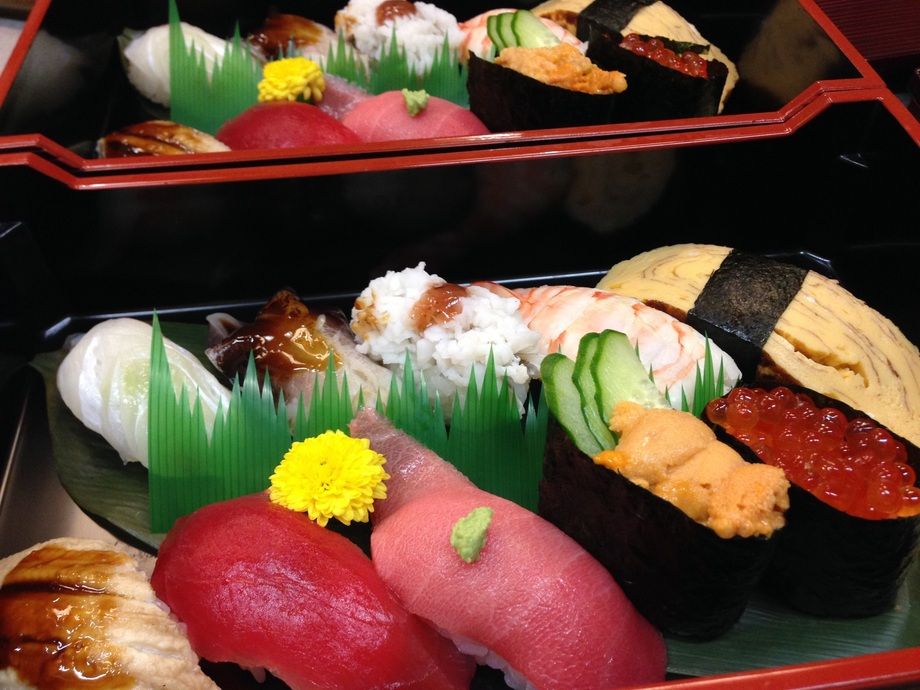 特上にぎり盛合せ