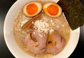 味たま背脂中華そば