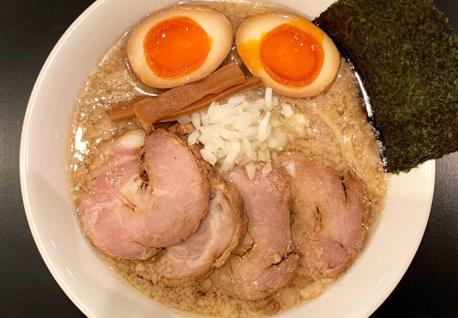 特製 背脂中華そば（1,050円）