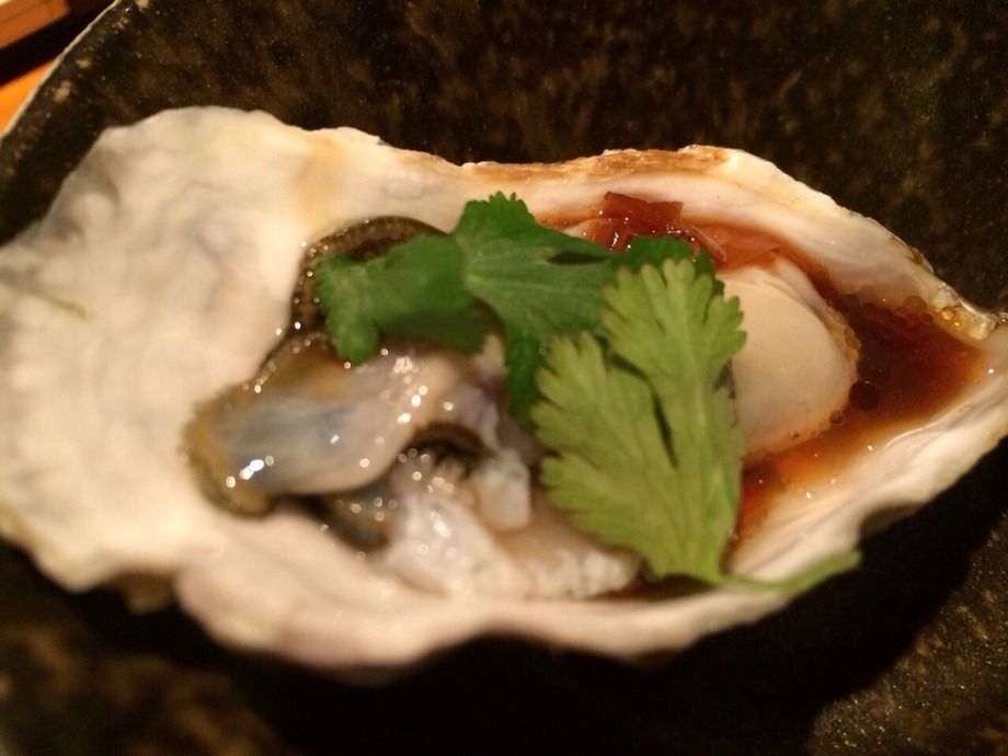 [おすすめ]赤穂産殻付き牡蠣(1ケ)