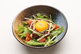 【一品】牛生ハムのユッケ風