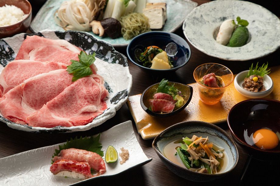 極霜降りすき焼きコース（リブロース）