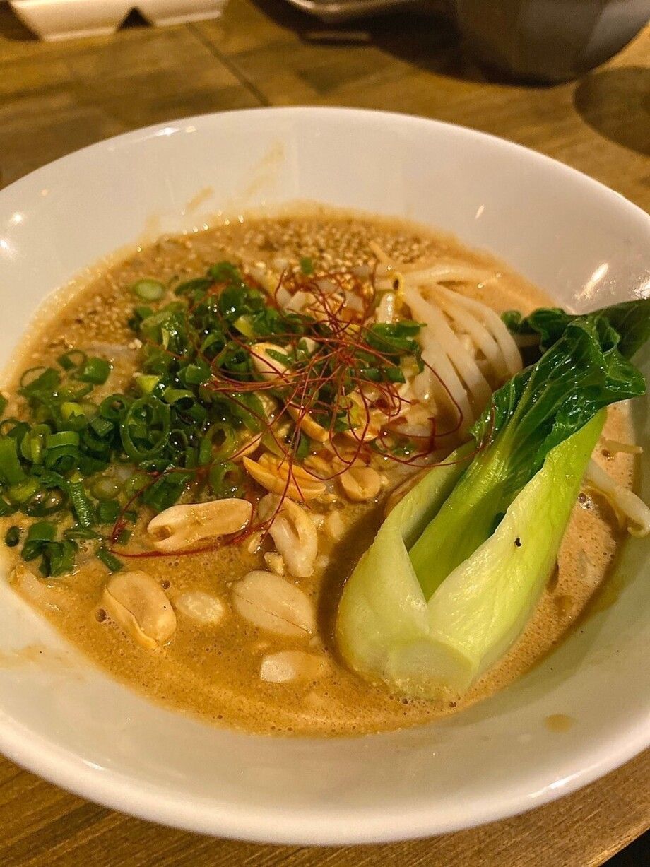 担々麵と焼売セット