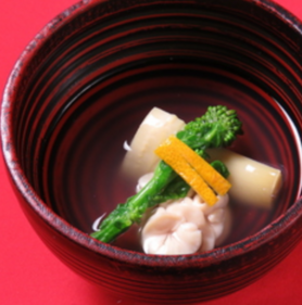 「すき焼き、鱈白子、刺身入り厳選コース」150分飲放付全10皿6000円⇒5500円