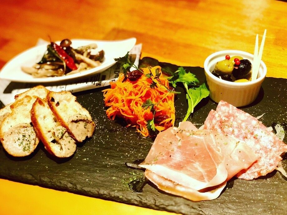 タパス盛り合わせ