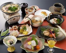 昼夜　　　旬の創作懐石　　　（写真イメージ）