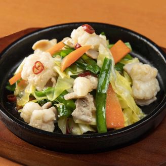 鉄板モツニラ炒め（580）