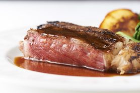 魅了する黒毛和牛ディナーコース