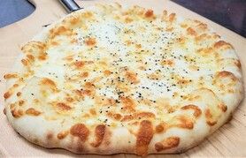 ★②石窯ピザ・3種チーズピザ