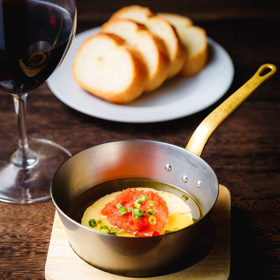 カマンベールと明太子のアヒージョ