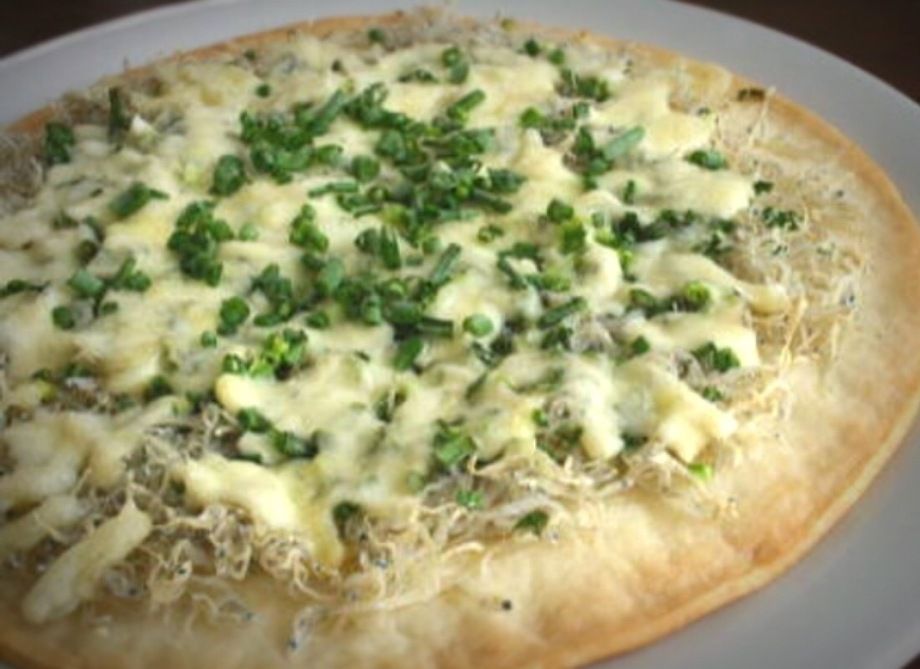 数量限定  湘南釜揚げしらすと青ねぎのピザ