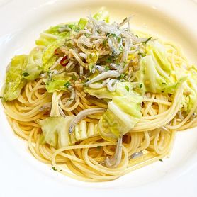 数量限定  湘南シラスとキャベツ＆アンチョビ（ミニサラダ付き）