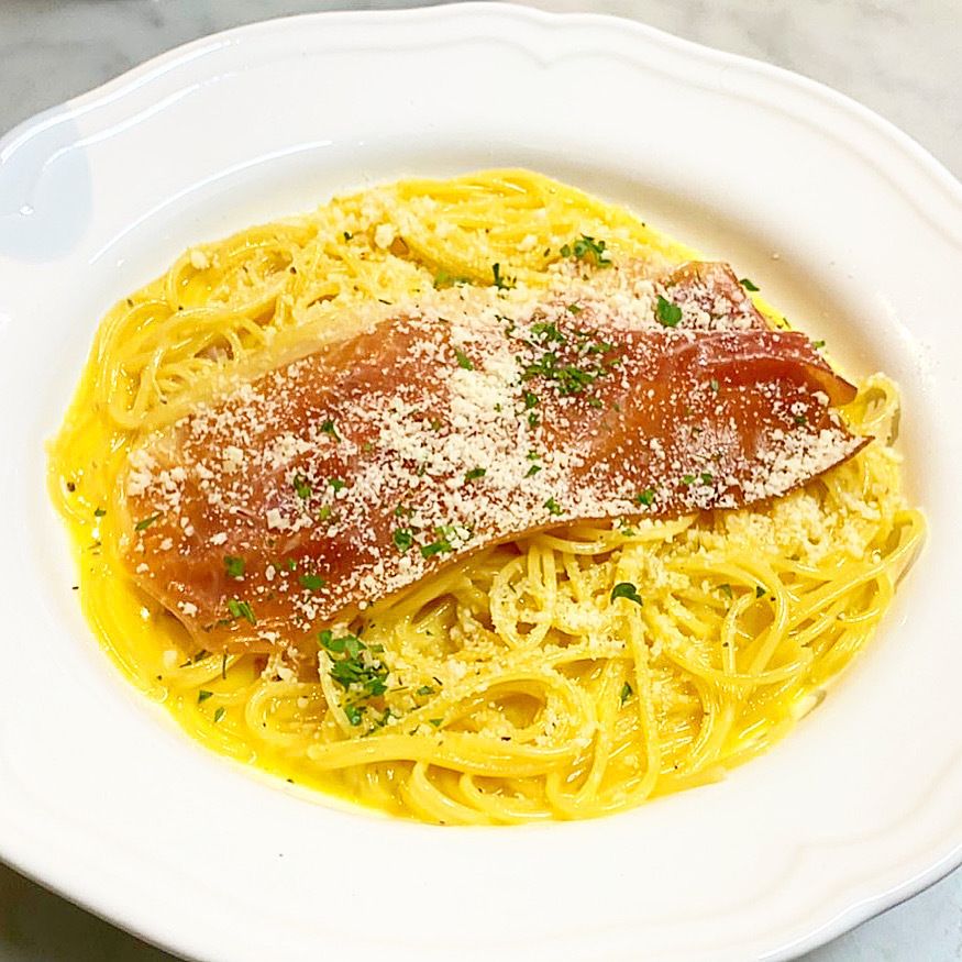 本格カルボナーラ・生ハムのせ