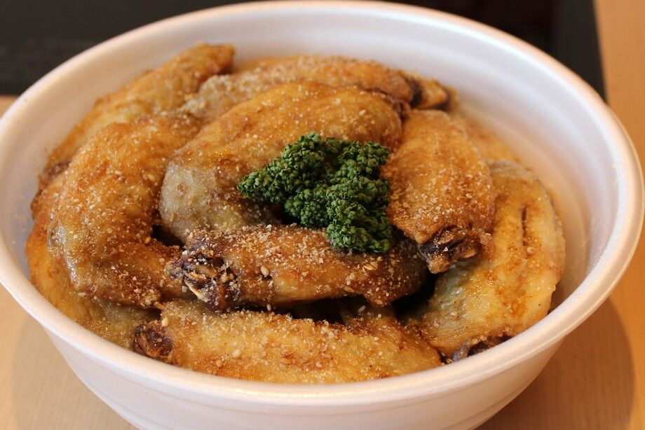 手羽先バスケット（20本入り）（2300円）