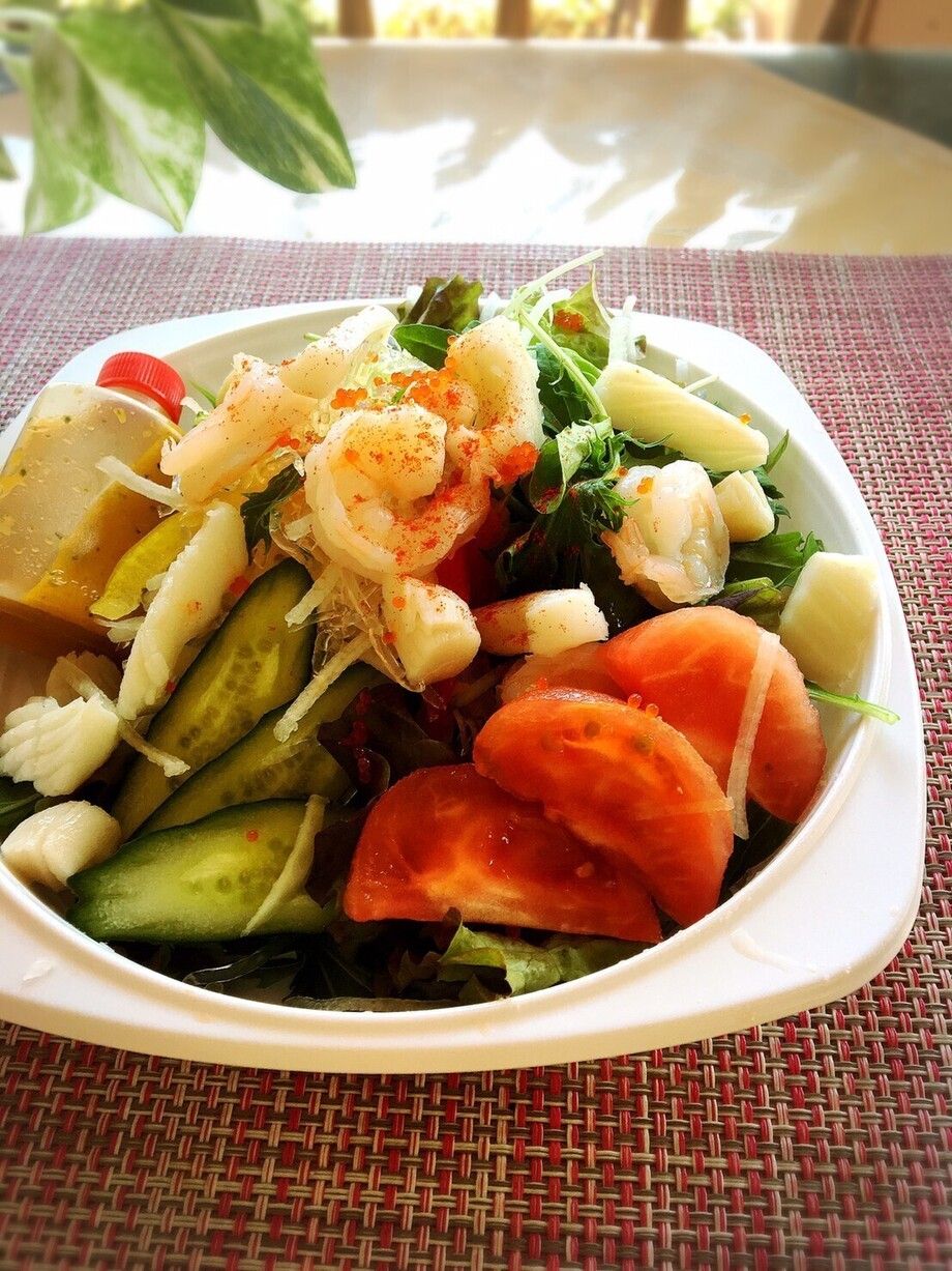 ⑪シーフードサラダ（650）