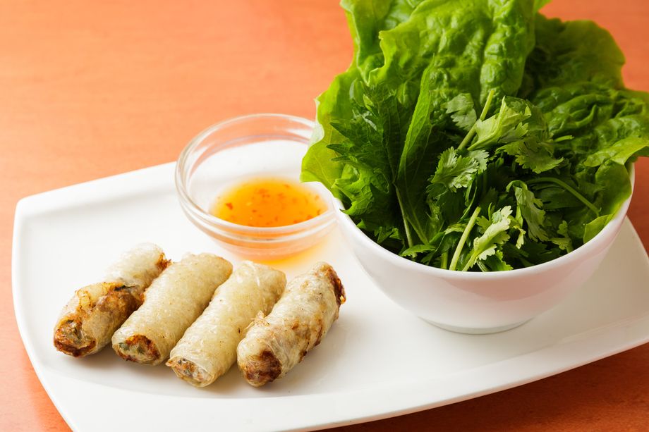 チャーゾー4本 Chả giò 4 cái