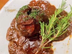 TEPPAN和牛100%デミグラス煮込みハンバーグ