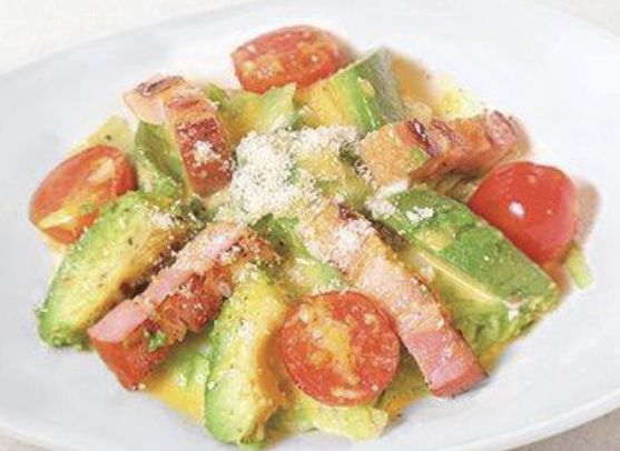 焼ロメインレタスのシーザーサラダ