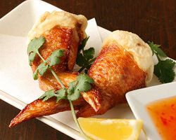 鶏手羽先の詰め物揚げ