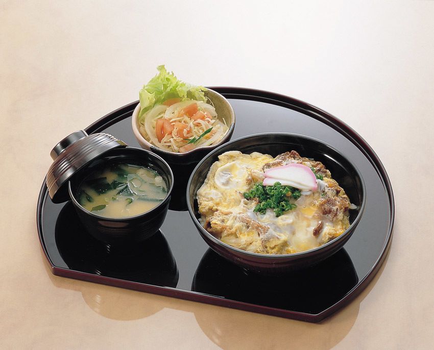 親子丼（1060円）
