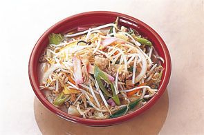 ちゃんぽんうどん（1020円）