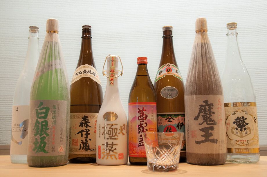 焼酎はメニュー以外にも取り揃えておりますので気軽にお尋ね下さい。（グラス￥500～）