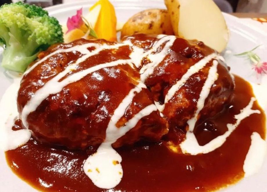 手ごねハンバーグ〈デミグラス〉