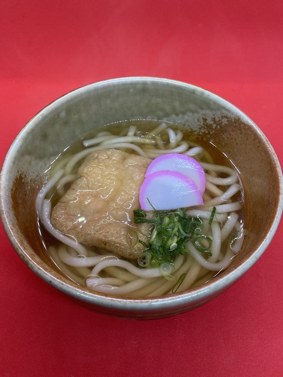 出汁自慢のきつねうどん（650円(税抜)）
