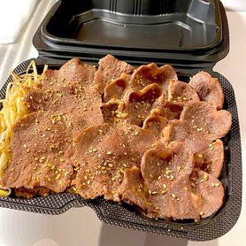 数量限定　短角牛ミックス牛タン丼（和牛そぼろ入り）
