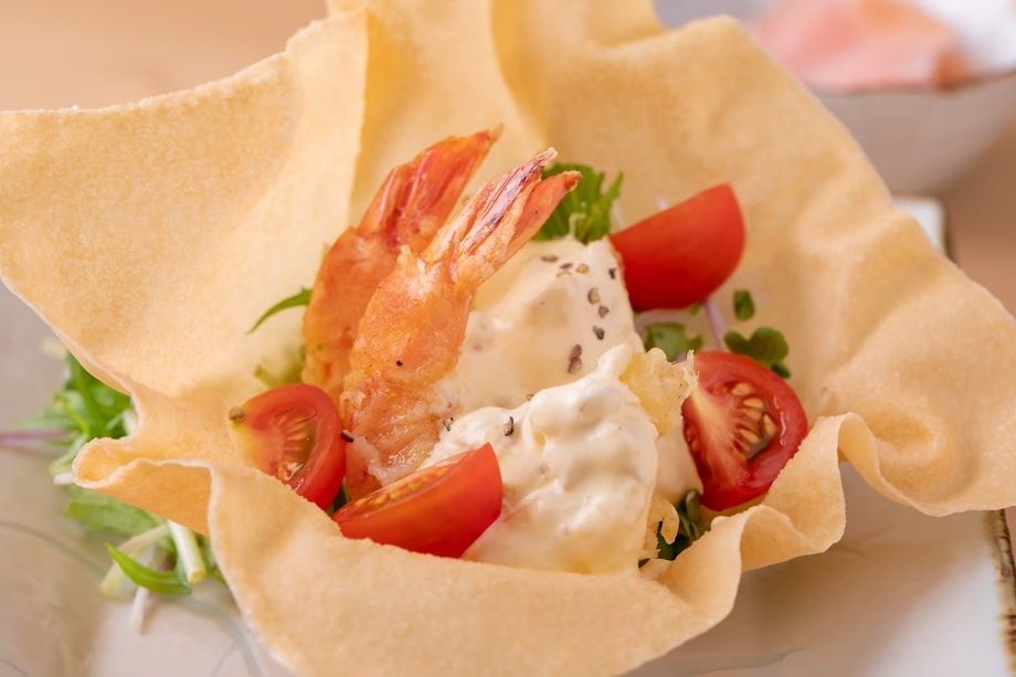 【 揚げもん 】海老のフルーツマヨネーズ和え