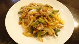 にんにくの芽と豚肉のピリ辛炒め