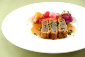 ニュージーランド牧草牛リブロースのカツレツ 夏野菜のグレック　ドフィーヌ風グラタンと共に