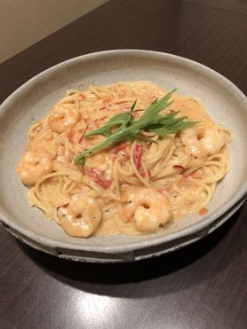 海老とトマトのチーズペペロンチーノ