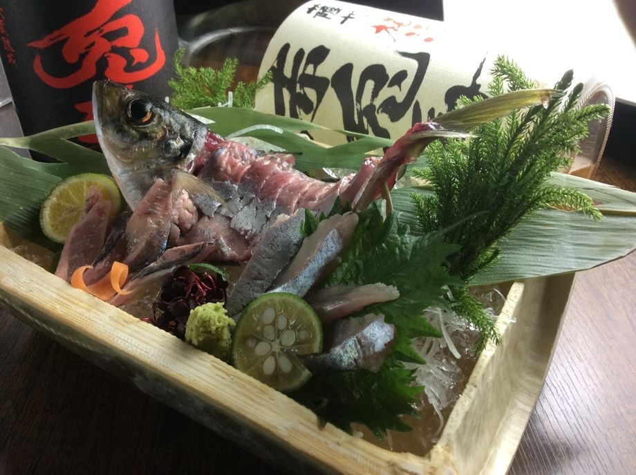 泳ぎアジ姿造り ※17時〜18時までのタイムサービス！