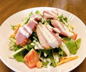 鴨スモークシーザーサラダ
