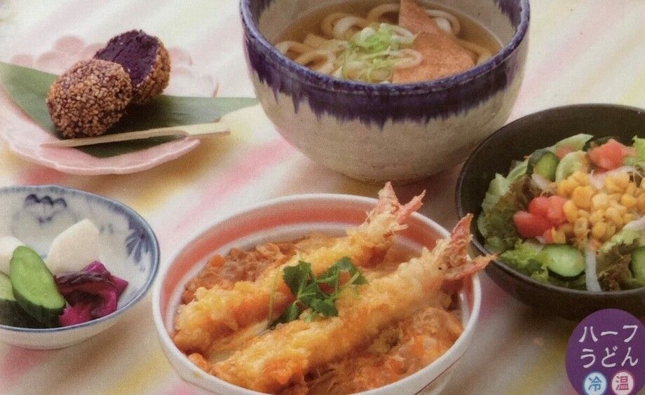 レディスセット（ハーフうどん付き）（1480（税込1628））