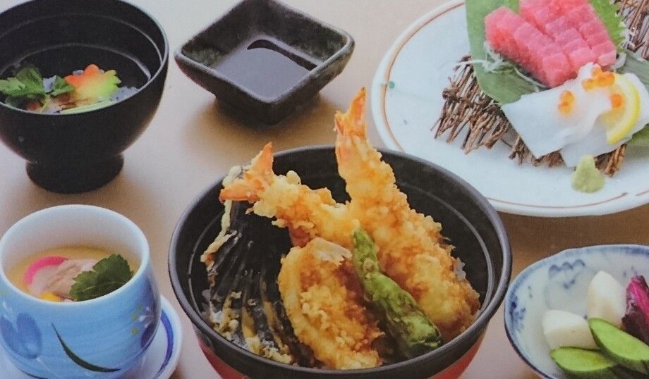 天丼刺身定食（吸物付き）（1750（税込1925））