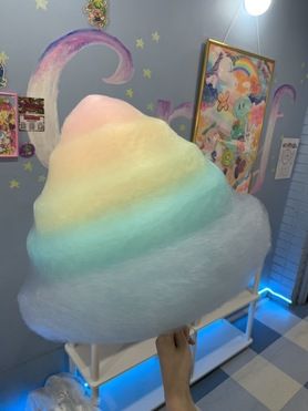【レインボー綿あめ】（写真は５色バージョン）