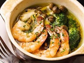 エビと野菜のアヒージョ