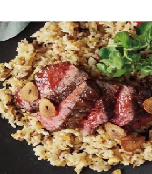 ビーフステーキ＆ガーリックライス