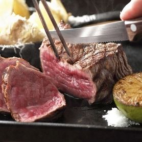 【期間限定】スパークリング含む3時間飲み放題！　渾身の肉前菜盛からパスタ、メインは銘柄肉を使った牛ステーキ、豚グリル、地鶏の豪華肉プレート全11品