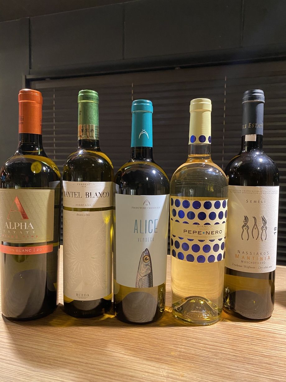 白ワイン(ボトル)いろいろ（3200〜5500）