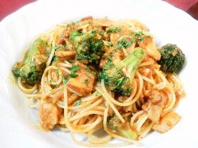 厚切りベーコンとご馳走野菜のトマトソース