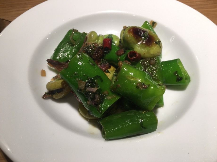 『万願寺とうがらしと空豆のおつまみペペロンチーノ』（600）