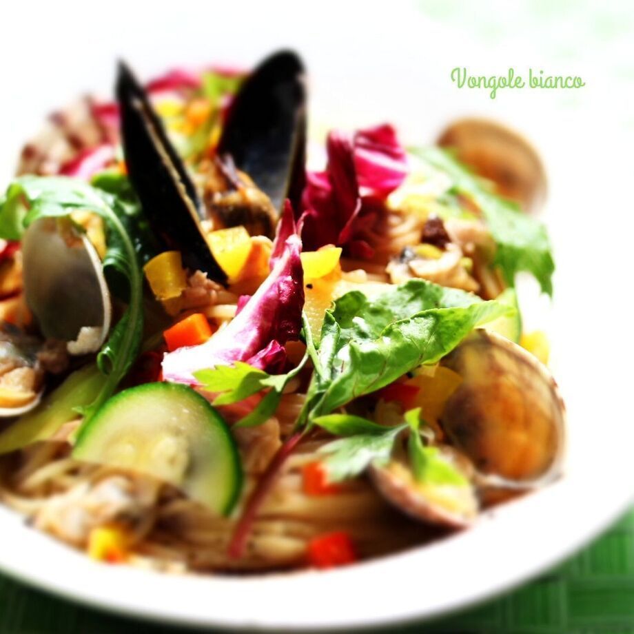 アサリ・ハマグリ・ムール貝の白ワインソース（1250）