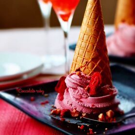 ベルギー産ルビーチョコレート　プレミアムソフトクリーム