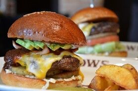 名物神戸牛スペシャルバーガー